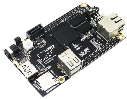 Cubieboard Package A – компактный одноплатный компьютер на базе популярного ARM Cortex-A8 микропроцессора Allwinner-A10.