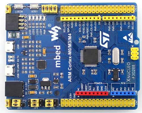 Отладочная плата XNUCLEO-F302R8. Вид сверху