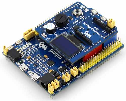 Отладочная плата XNUCLEO-F302R8 с установленной платой расширения Accessory Shield